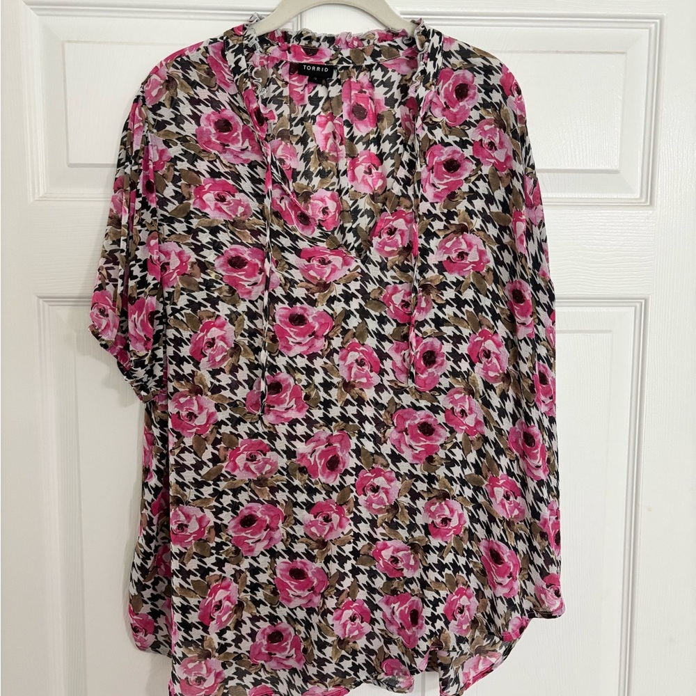 Torrid Pink Floral Houndstooth Tie-Neck Blouse